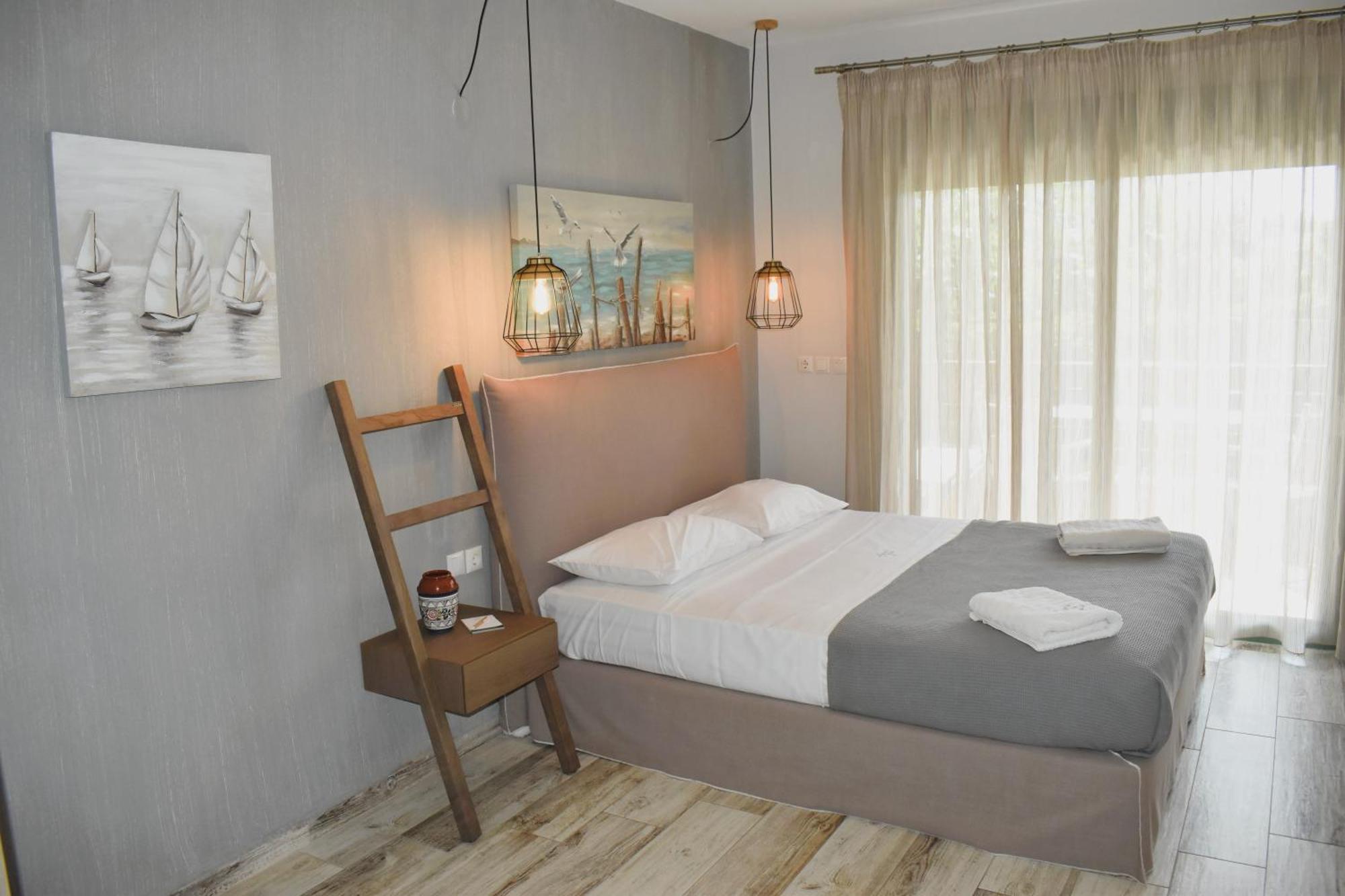 Alegria Suites Nikíti Eksteriør bilde