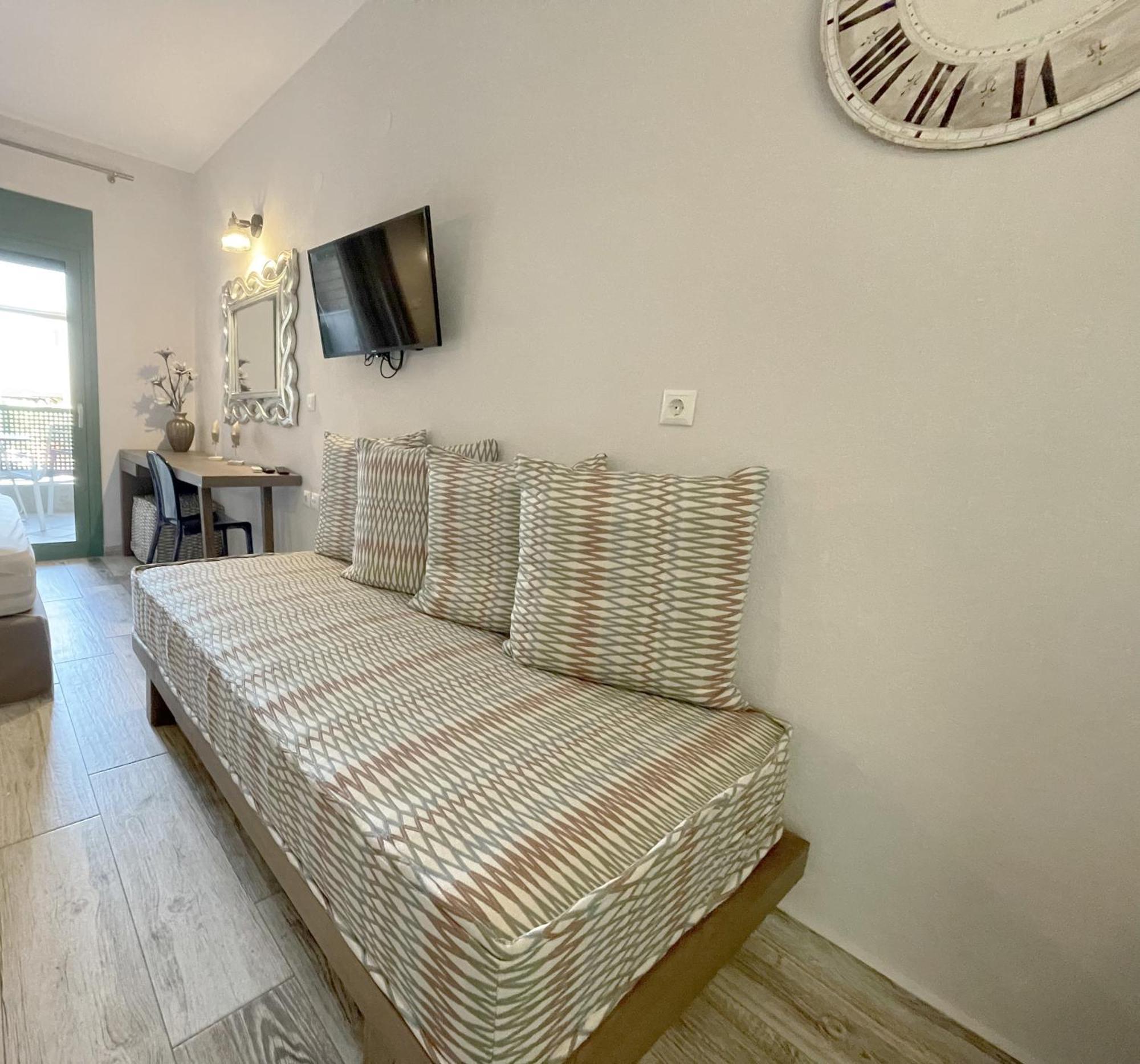 Alegria Suites Nikíti Eksteriør bilde